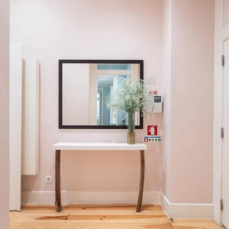 Baixa Cozy 2br With Ac - By Lu Holidays * 리스본