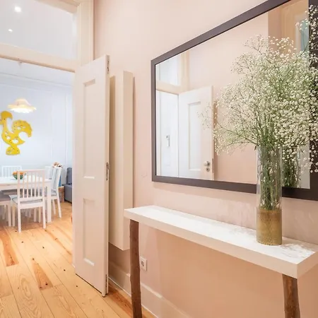 아파트 Baixa Cozy 2br With Ac - By Lu Holidays 리스본