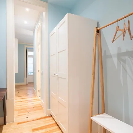 아파트 Baixa Cozy 2br With Ac - By Lu Holidays 리스본